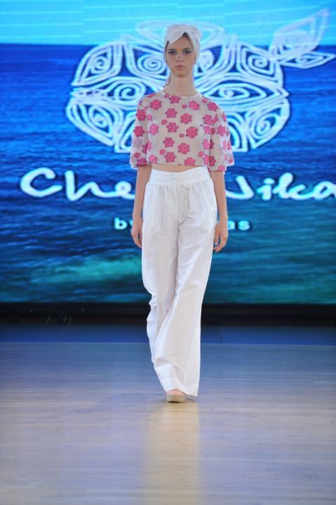 Cher-Nika-by-CherkasOdessa-Holiday-Fashion-Week-13