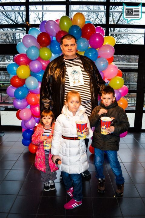 Юрий Корявченков с детьми DSC0184