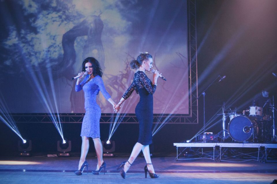 TOUR2