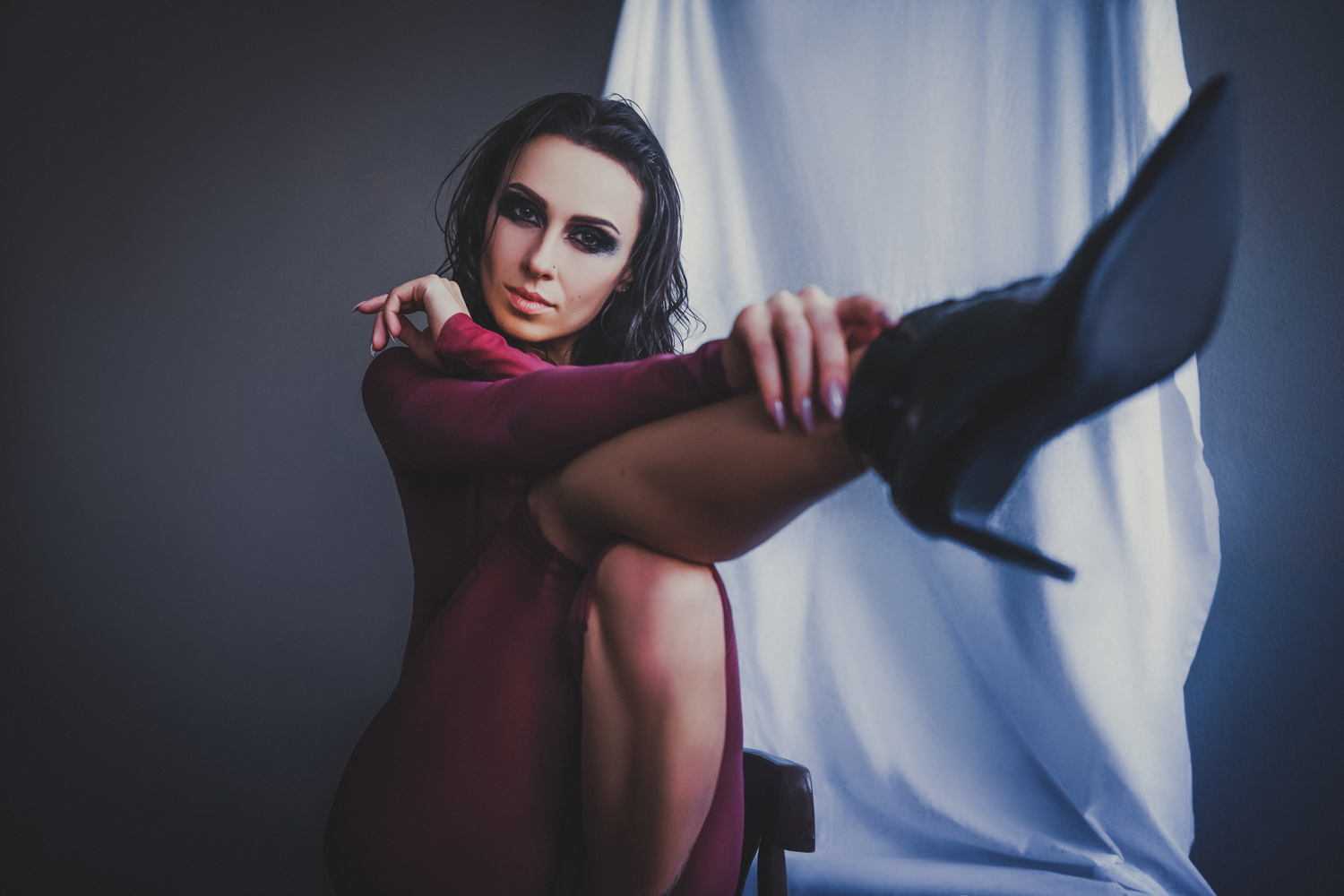 Автором новой песни стала Галина Моруз, которая также написала композицию Dj NANA «Притяжение»